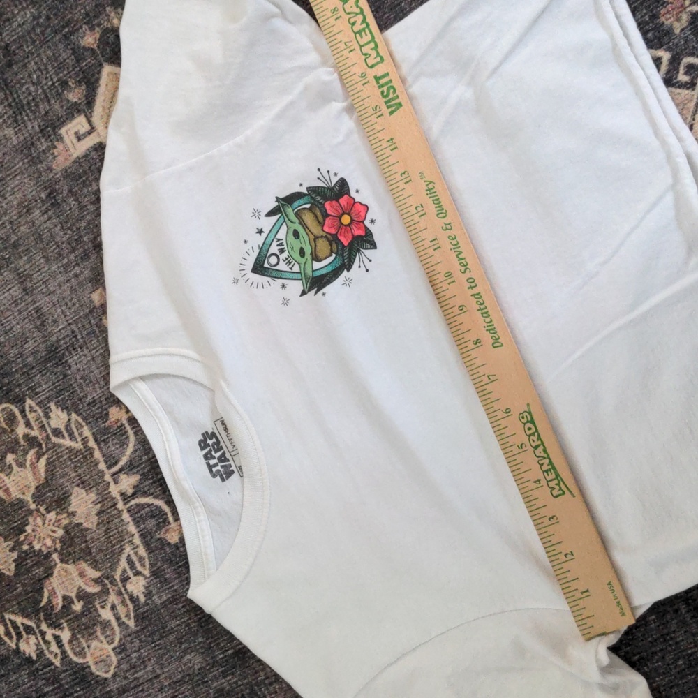 Star Wars baby Yoda small crop T-shirt - Picture 7 of 7